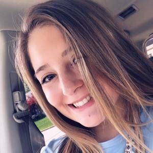 Meet your Posher, Kayla